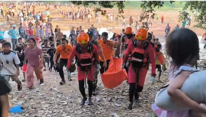 Korban Kedua Musibah Tenggelam di Sungai Ogan Berhasil Ditemukan, Satu Korban Masih Dalam Pencarian