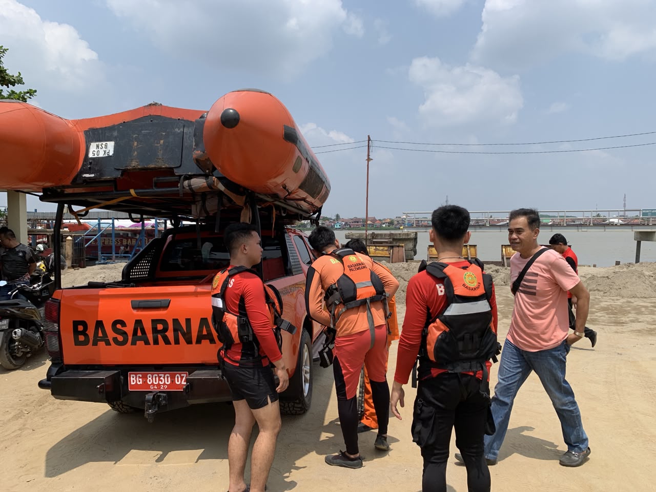 Remaja 14 Tahun Tenggelam di Sungai Musi 3 Ilir, Tim SAR Gabungan Lakukan Pencarian
